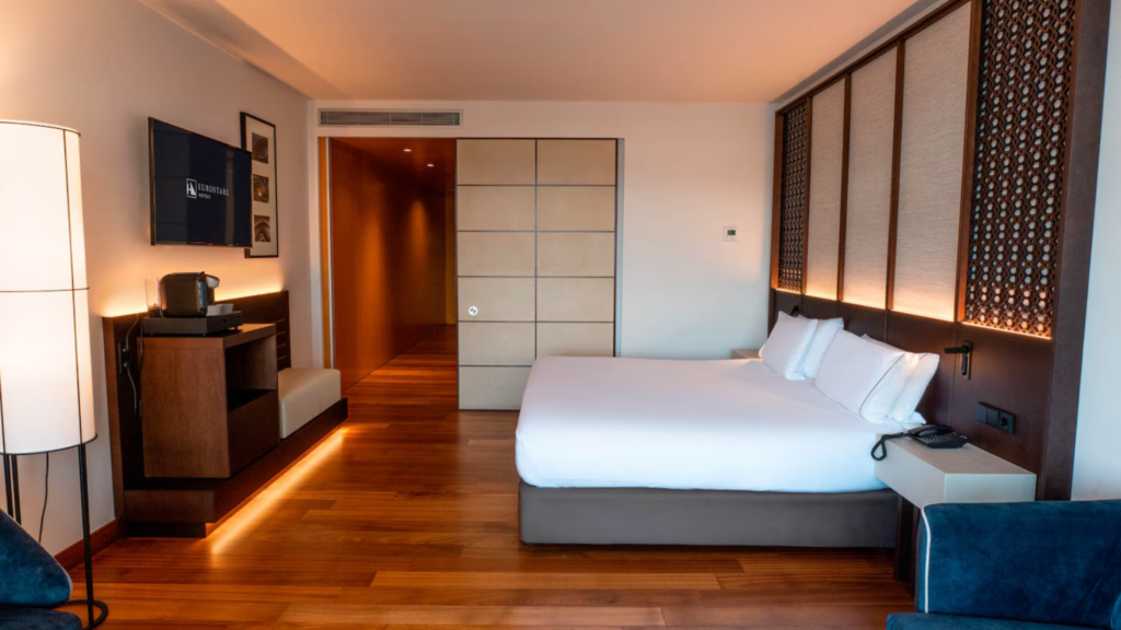 GRAND MARINA 4